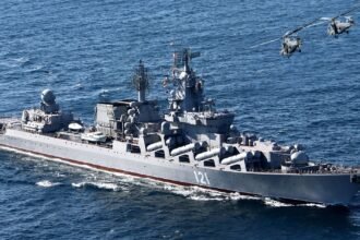 русский военный корабль