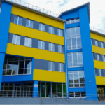 університет